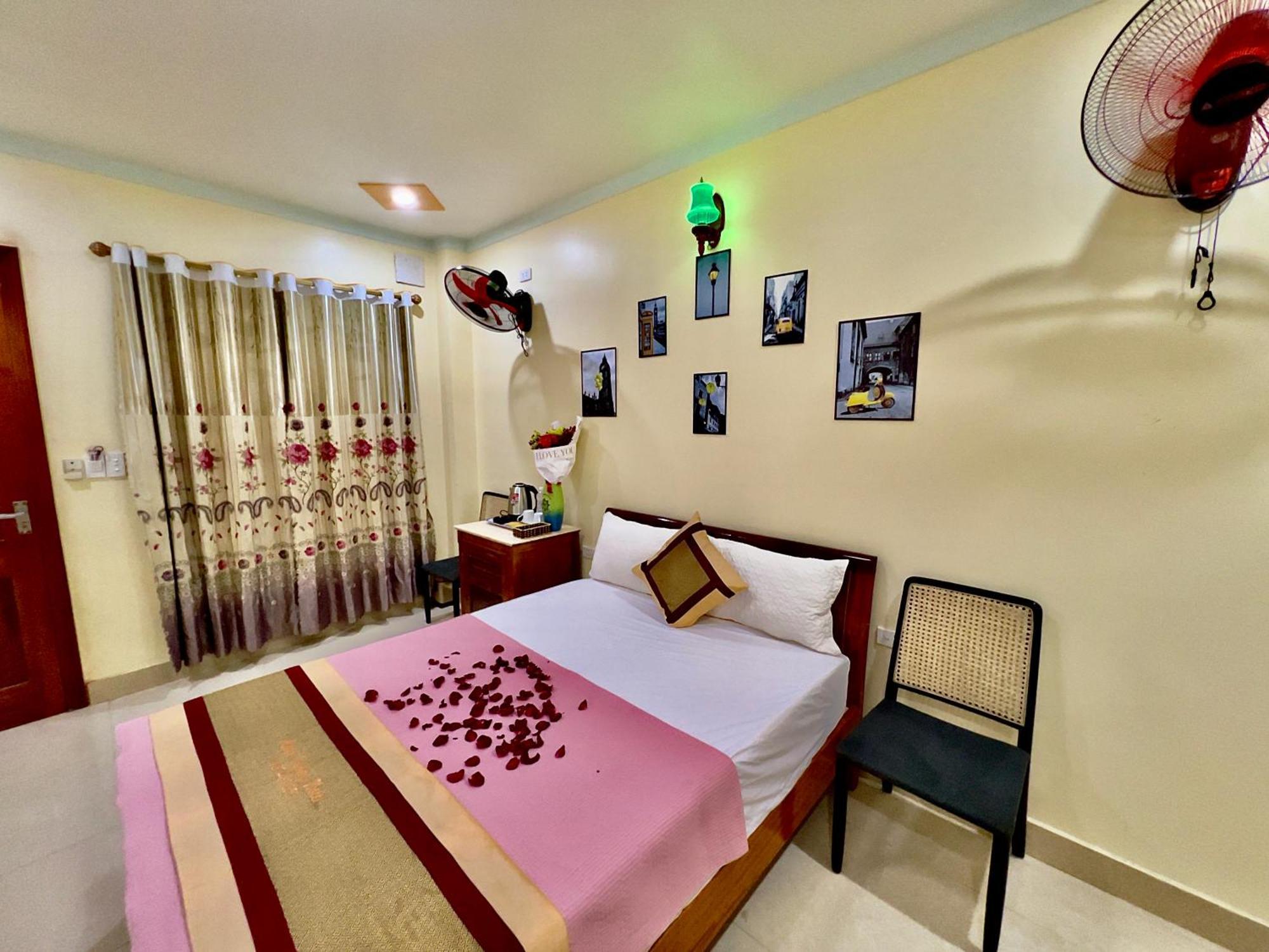 Manh Vuong Hotel Catba Dong Khe Sau 外观 照片