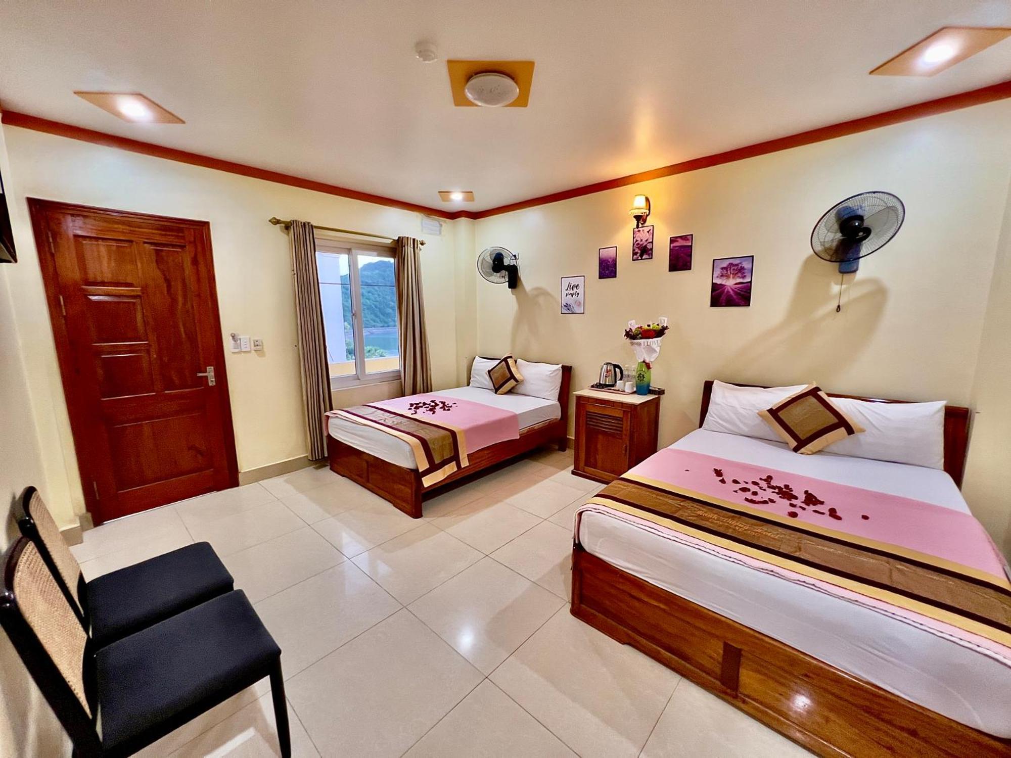 Manh Vuong Hotel Catba Dong Khe Sau 外观 照片
