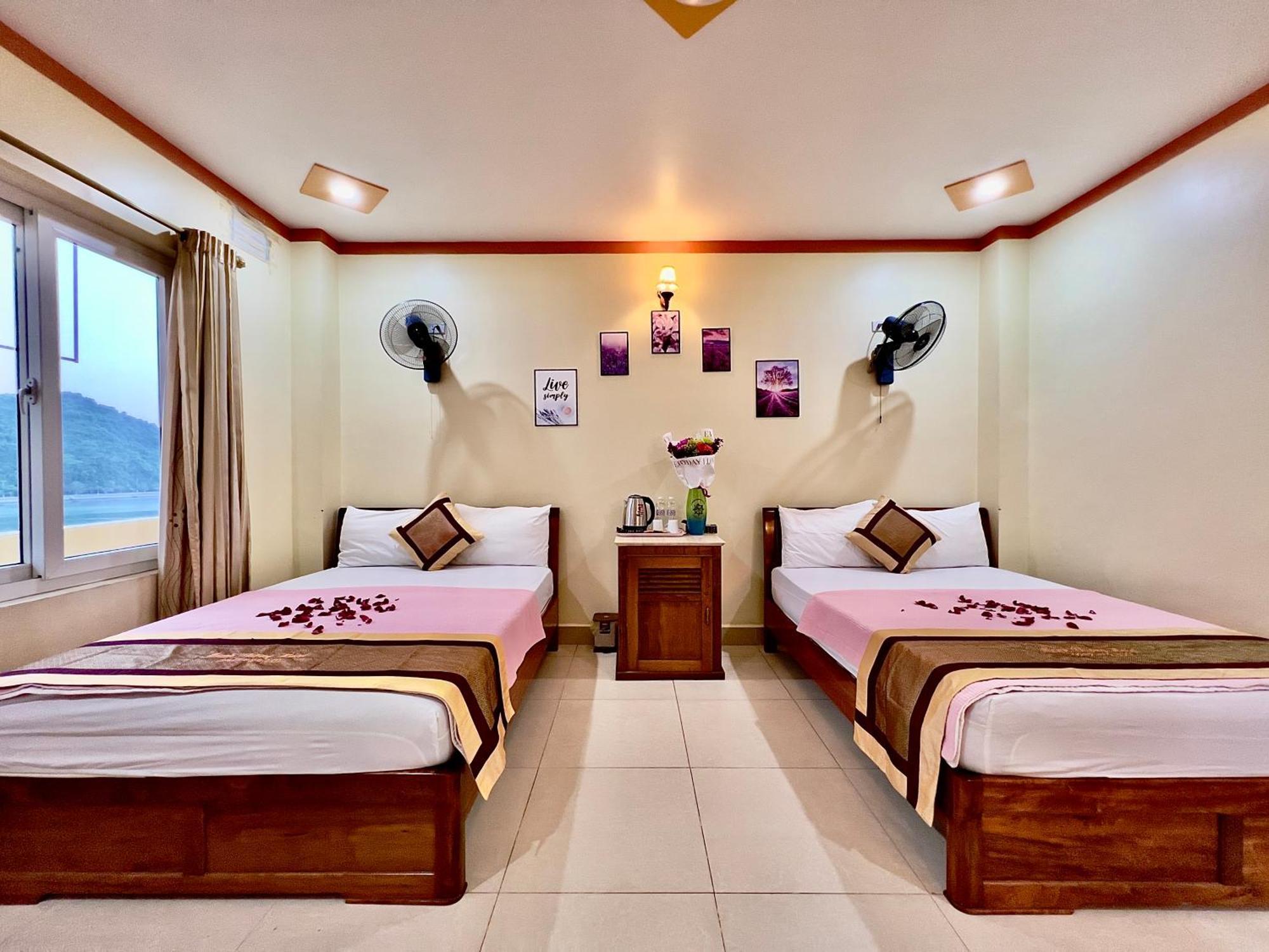 Manh Vuong Hotel Catba Dong Khe Sau 外观 照片