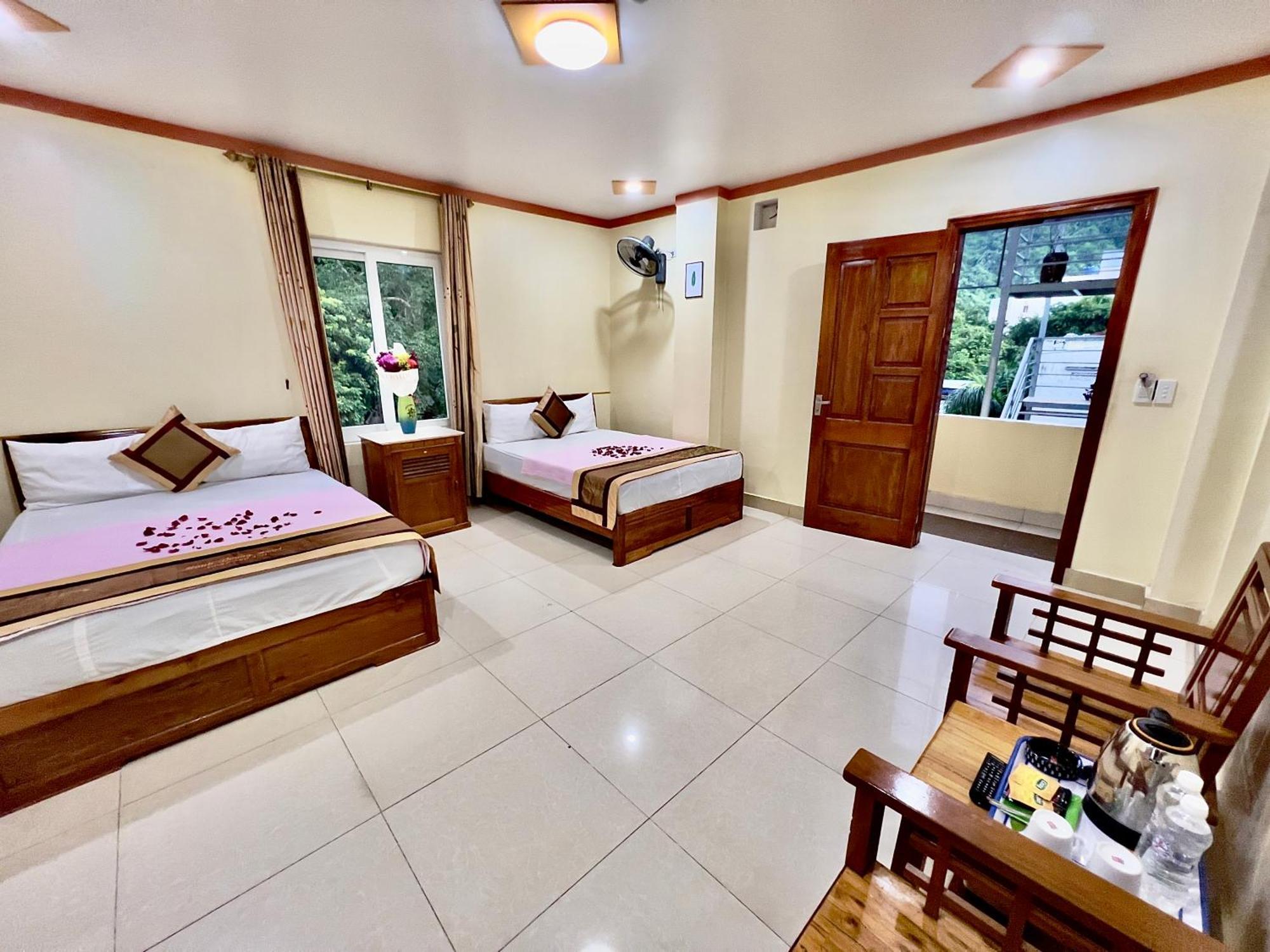 Manh Vuong Hotel Catba Dong Khe Sau 外观 照片